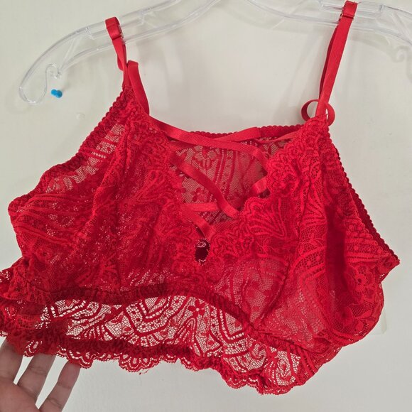 Women's Plus 4x Red Lace Bralette - Picture 4 of 5